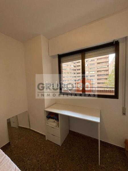 Foto 9a87a662-3d13-47de-a03c-6a320ecc1553. Pis a Mestalla Valencia