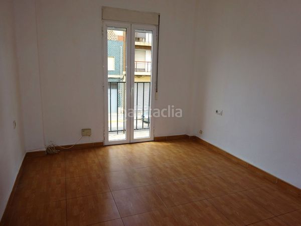 Foto 3fc2b21a-f583-4562-af72-21ade40ddb99. Pis a Els Orriols Valencia