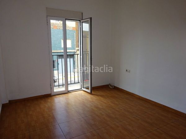 Foto aa23ed07-08fa-4cb3-a6fc-485b8c9664fe. Pis a Els Orriols Valencia