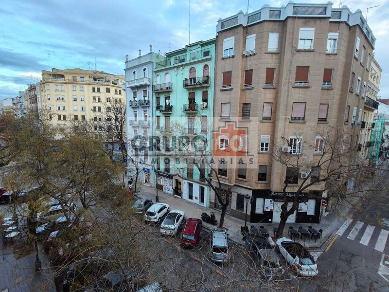 Foto 41764f9f-bdb3-4762-9030-b505b431309e. Piso en La Petxina Valencia