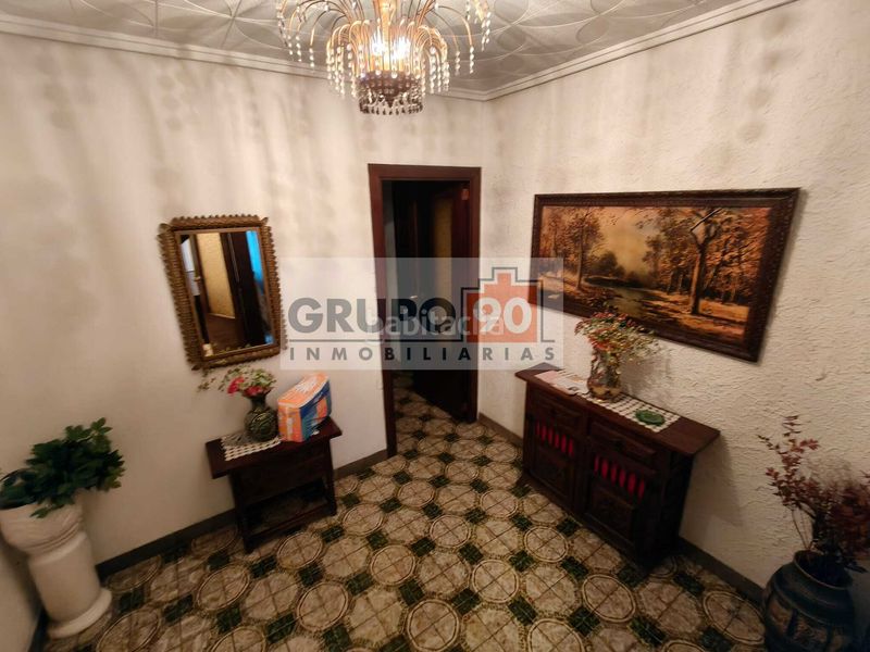 Foto c83cc823-15b5-4dbb-8160-7b6872eeecf9. Piso en La Petxina Valencia