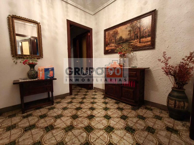 Foto f1c35cec-fa71-430c-b399-100ae37e31d6. Piso en La Petxina Valencia