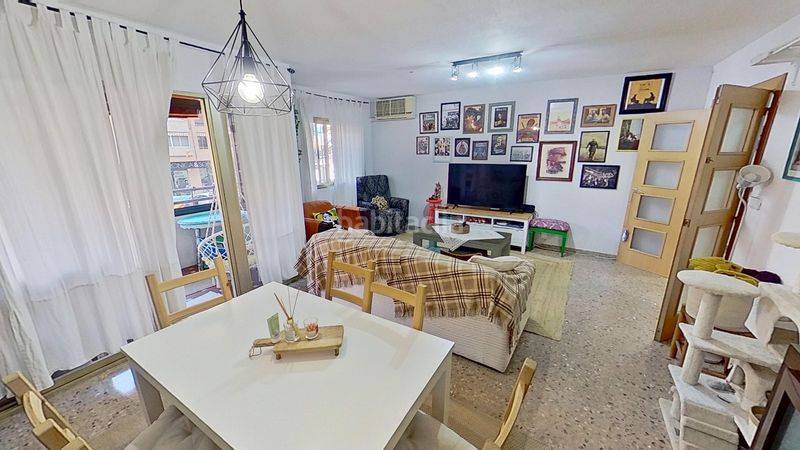 Foto bb1c9438-57db-4bd8-920c-493ba42afa8c. Piso en Barrio de Campanar Valencia
