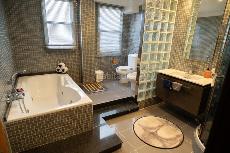 Foto 4b376f1c-0210-4156-8144-83d06cf5e888. Rent flat in Marxalenes Valencia