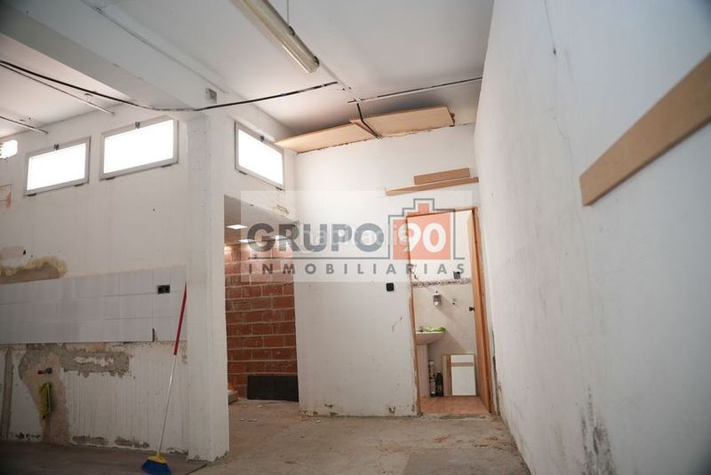 Foto e33380a0-df42-4f6a-ab6a-76f24c7be71b. Local comercial a Zona Campus Universitario Burjassot