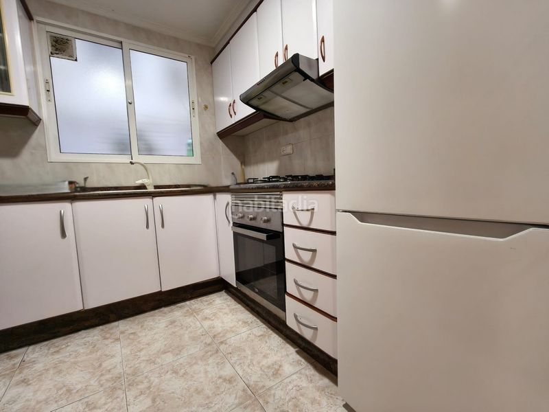 Foto a3ab9d07-7a4e-4765-b493-8599edfe267d. Flat in Barrio Benicalap Valencia