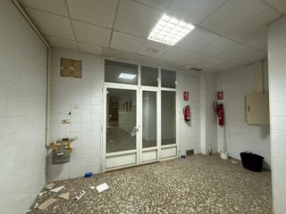Lloguer Local Comercial a Morvedre