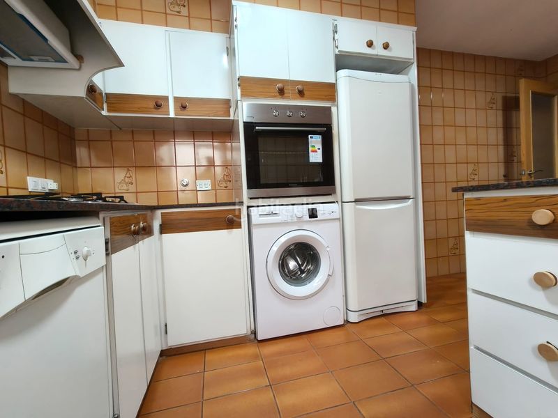 Foto 869def9b-8474-47f6-a1fa-1fdf840b3b42. Rent flat with parking in Marxalenes Valencia