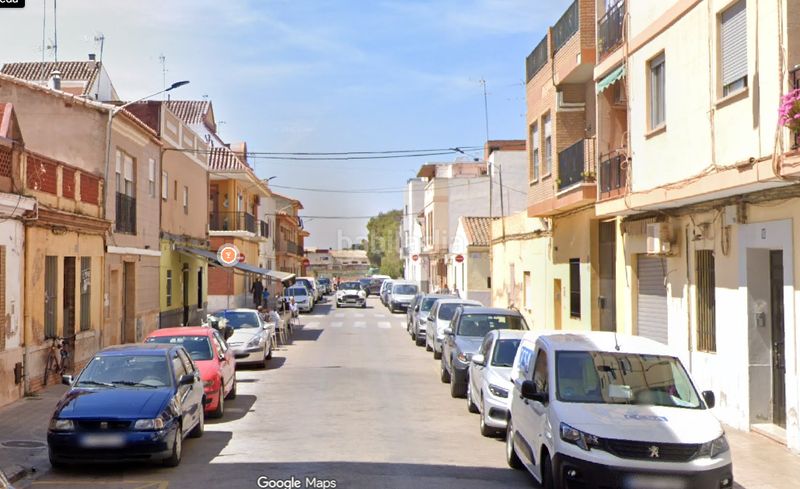 Foto b057287c-eb36-447e-936b-6c7d1a8fe636. Casa adossada a Benifaió