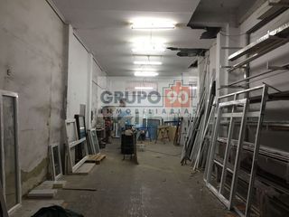 Industrial building in Els Orriols