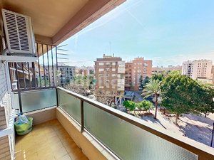 Foto b58dbdba-9be0-44b8-b50b-9d01fd4cd00d. Rent flat in Morvedre Valencia