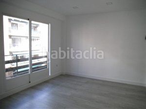 Foto 574a2c0f-47e2-46a8-b0d3-52309f2d14c7. Lloguer pis a Sant Antoni Valencia