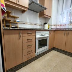 Etagenwohnung in El Perelló. Piso reformado en segunda línea de playa - ¡oportunidad única!