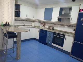 Appartamento in Tavernes Blanques. Piso en primera planta - zona tranquila cerca de valencia