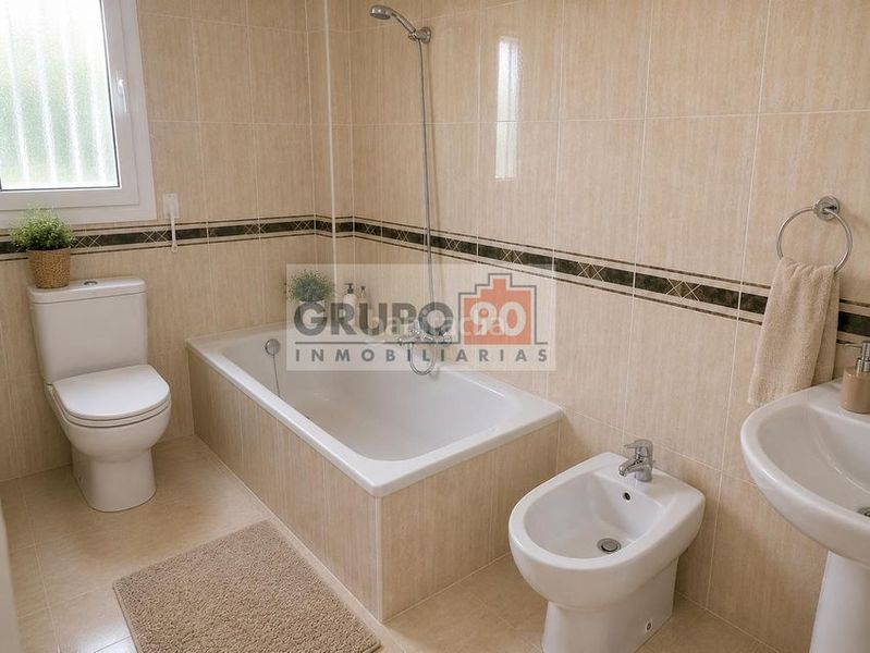 Foto c274c60a-cca2-4c7f-b479-ebe35e07780d. Lloguer casa adossada amb aparcament piscina a El Bosque Chiva