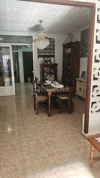 Foto 9ea17218-eaeb-4b1f-8191-ff9126778560. Casa adossada a Albuixarres Alzira