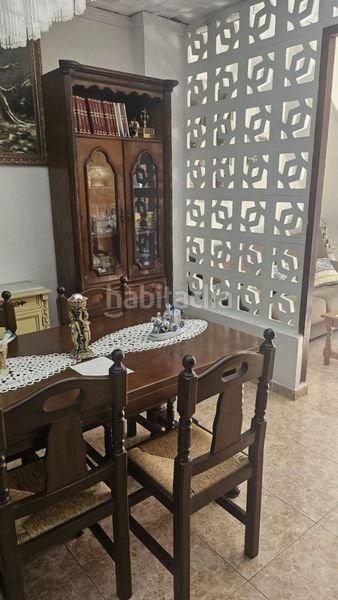 Foto b109d77e-1617-4b1c-8e80-cc03ac4ee4f7. Casa adossada a Albuixarres Alzira