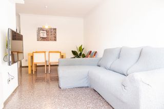 Location Appartement dans Eixample. Se alquila piso a empresas en sabadell zona sant oleguer