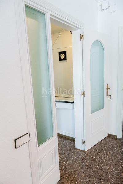 Foto 4b5f10c3-3ac7-4c91-8efb-f385a276a35f. Alquiler piso se alquila piso a empresas zona sant oleguer en Sabadell