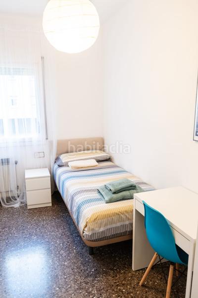 Foto 684ad7b7-9df1-42fc-8644-91b3ce3cd103. Alquiler piso se alquila piso a empresas zona sant oleguer en Sabadell