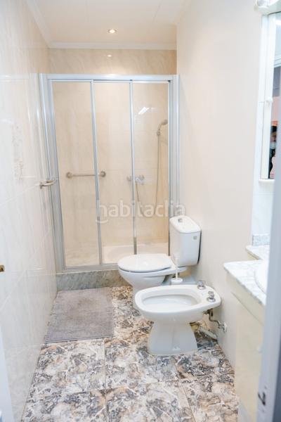 Foto cb624c7f-7ed8-4db1-9a71-5765e7471bd2. Alquiler piso se alquila piso a empresas zona sant oleguer en Sabadell