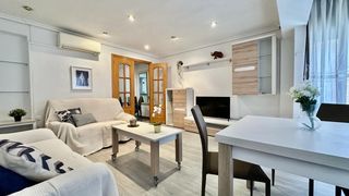 Rent Flat  Carrer de sogorb. Se alquila piso en castellon a empresas