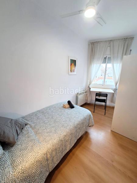 Foto fabd75ee-bdfb-4f49-aa0e-5e860d32fb3d. Alquiler piso se alquila piso en alquiler temporal para empresas en Terrassa