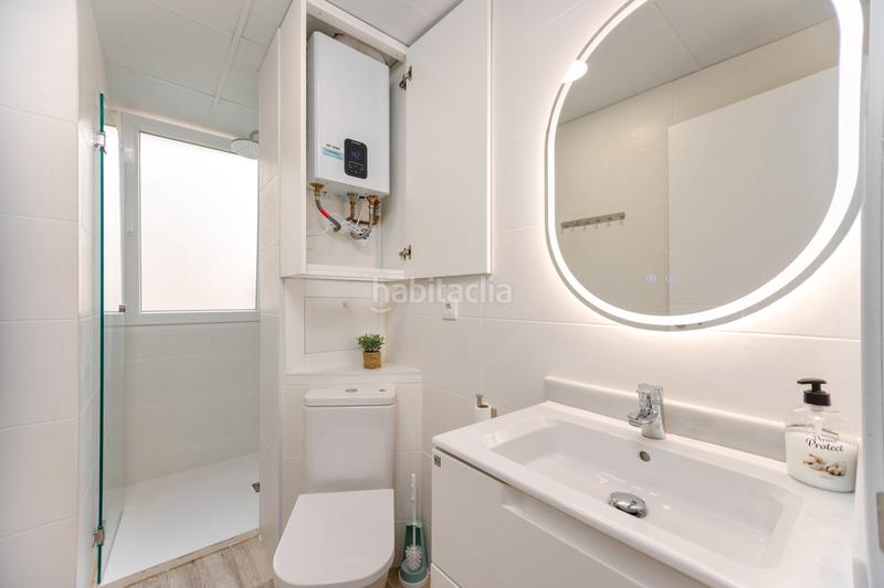 Foto 4d16a9ef-60ff-4e10-80a4-7b018084368f. Alquiler piso se alquila piso en alquiler temporal a empresas en Valencia