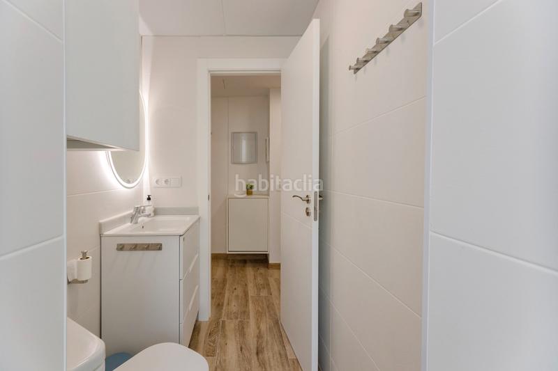 Foto dc2095a4-f1b8-4340-a6a7-647bbd487fa7. Alquiler piso se alquila piso en alquiler temporal a empresas en Valencia