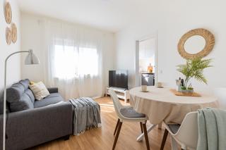 Location Appartement  Carrer de baldrich. Se alquila piso en alquiler temporal a empresas en terrassa