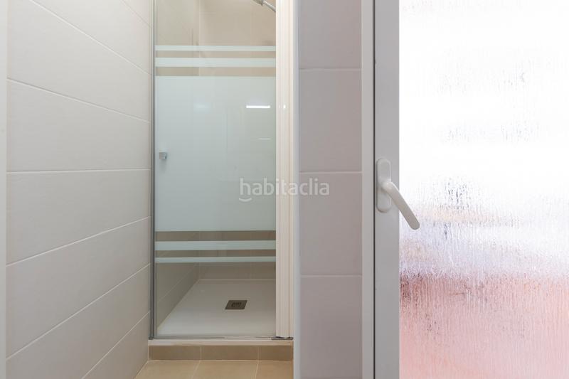 Foto 661bbc5b-bc2d-4eeb-abf7-24894957ff0d. Alquiler piso se alquila piso en alquiler temporal a empresas en Terrassa
