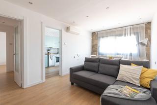 Location Appartement  Carrer de sant ferran. Se alquila piso en alquiler temporal a empresas en terrassa