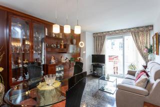 Appartement  Carrer sant jeroni. Tu nuevo hogar te espera en santa coloma funcionalidad y espacio