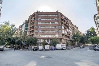 Local Comercial en Calle COMTE BORRELL