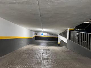 Aparcament cotxe a Calle valencia