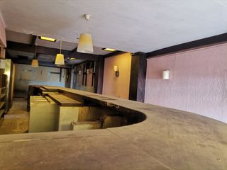 Miete Geschäftsraum  Passeig passeig de la marina. Local comercial con salida de humos en playa de castelldefels