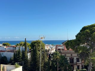Attique  Carretera de les costes. Ätico con gran terraza y parking incluido sitges centro