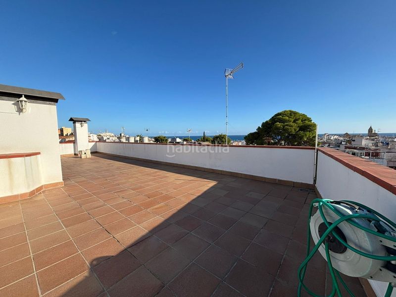 Foto 405abd2e-32e6-4fd0-8fc7-c5cad50231d8. Àtic amb calefacció aparcament a Els Molins - Pins Vens Sitges