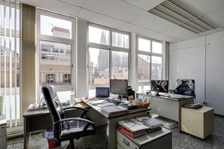 Bureau  Carrer de sicília. Venta de oficina de 75 m2 frente a la sagrada família, barcelona