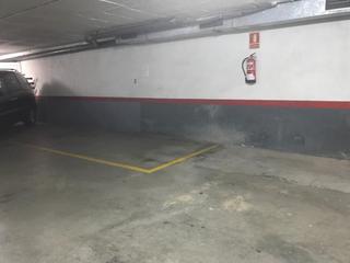 Aparcament cotxe  Carrer dos de maig