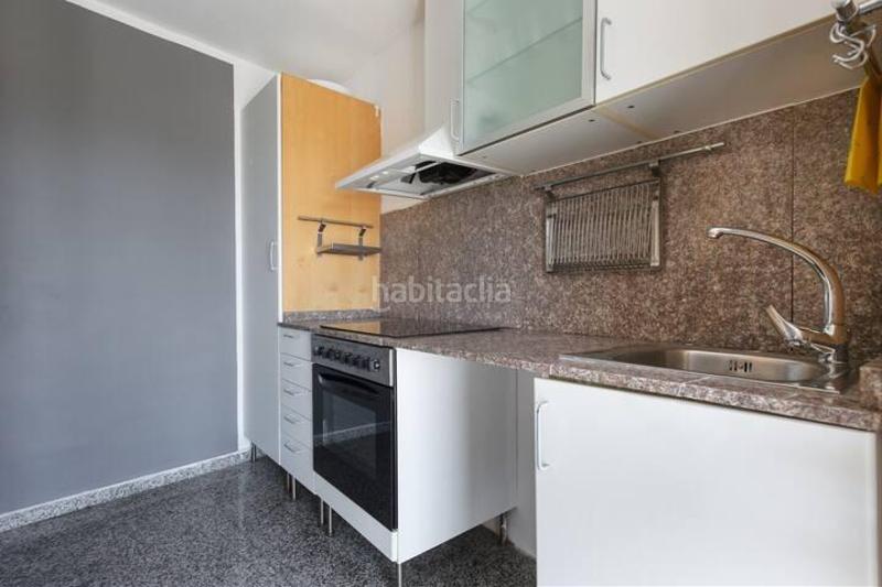 Foto fc315c42-9030-48f1-acd3-b645ea676f42. Maison avec chauffage parking dans Can Roca Castelldefels