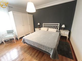 Location Appartement  Calle macias picavea. Zona puerto chico, estupendo piso de 3 habitaciones. para fijo.