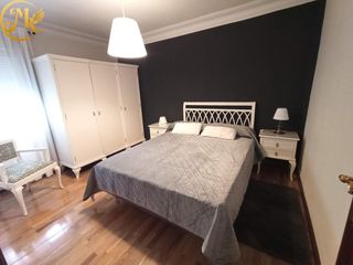 Miete Etagenwohnung  Calle macias picavea. Zona puerto chico, estupendo piso de 3 habitaciones. para fijo.