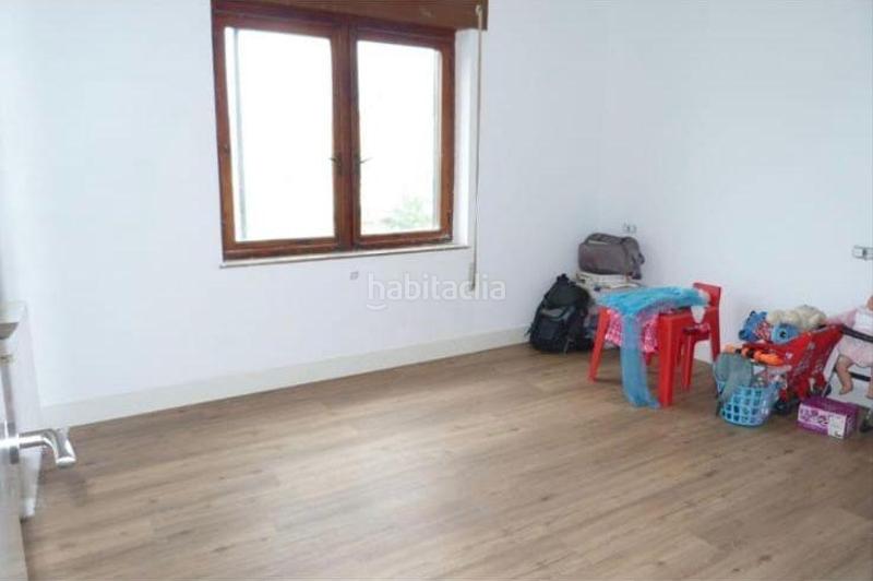 Foto 02e6d44d-8aa7-46ab-80d8-fdb110dfb1f6. Casa amb aparcament a Polanco