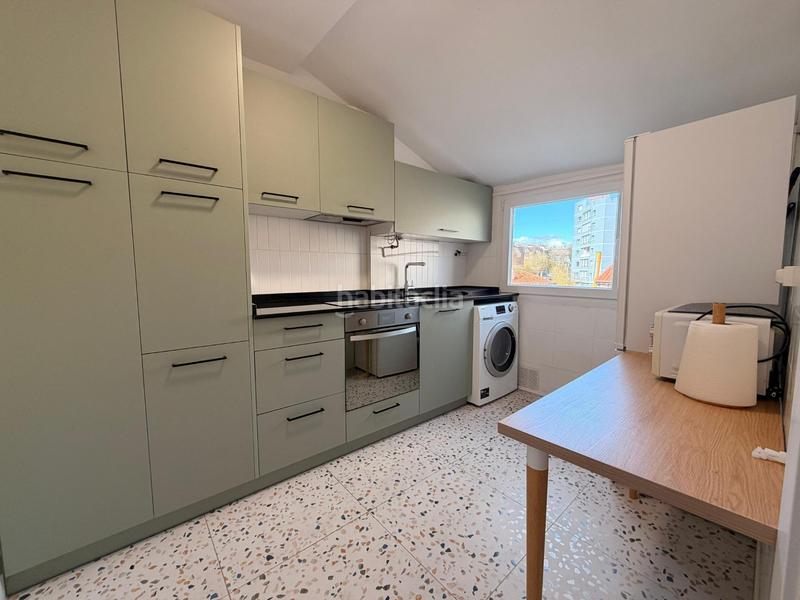 Foto 0a9f4acc-cb79-4c32-994f-ca4357d414b4. Rent flat with heating in Cuatro Caminos Santander