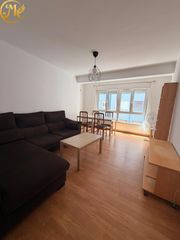 Pis a Calle de vía cornelia 28. Vía cornelia. piso amplio y céntico con huecos amplios. segundo