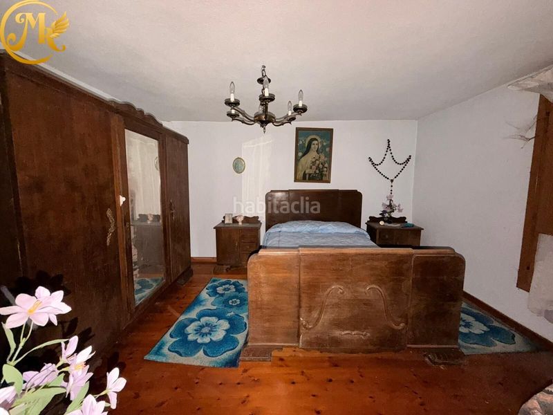 Foto dc043243-54c6-4950-b48d-bf77e4fabd97. Casa amb aparcament a Riotuerto