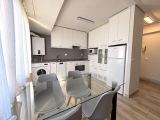 Location Appartement  Calle de benidorm. Precioso piso cerca de playas y universidades. ascensor, calefac