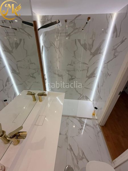 Foto a495f33e-2a64-4afa-bfae-1b17c56e7aff. Pis amb calefacció aparcament a Centro - Ayuntamiento Santander