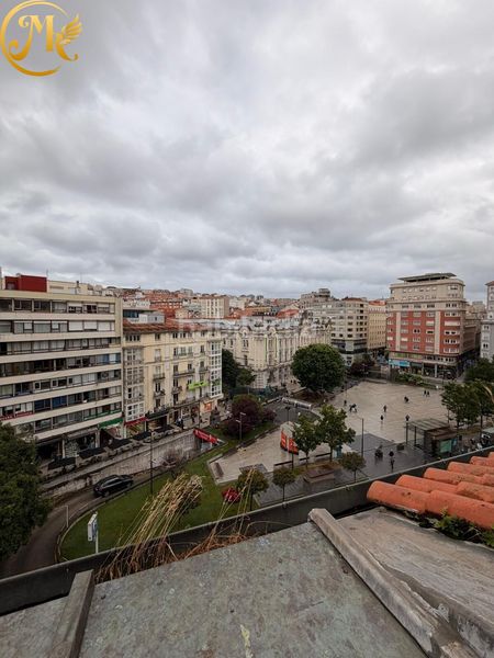Foto feac9b8f-0295-40b9-9971-5398c504bf6e. Rent flat with heating parking in Centro - Ayuntamiento Santander